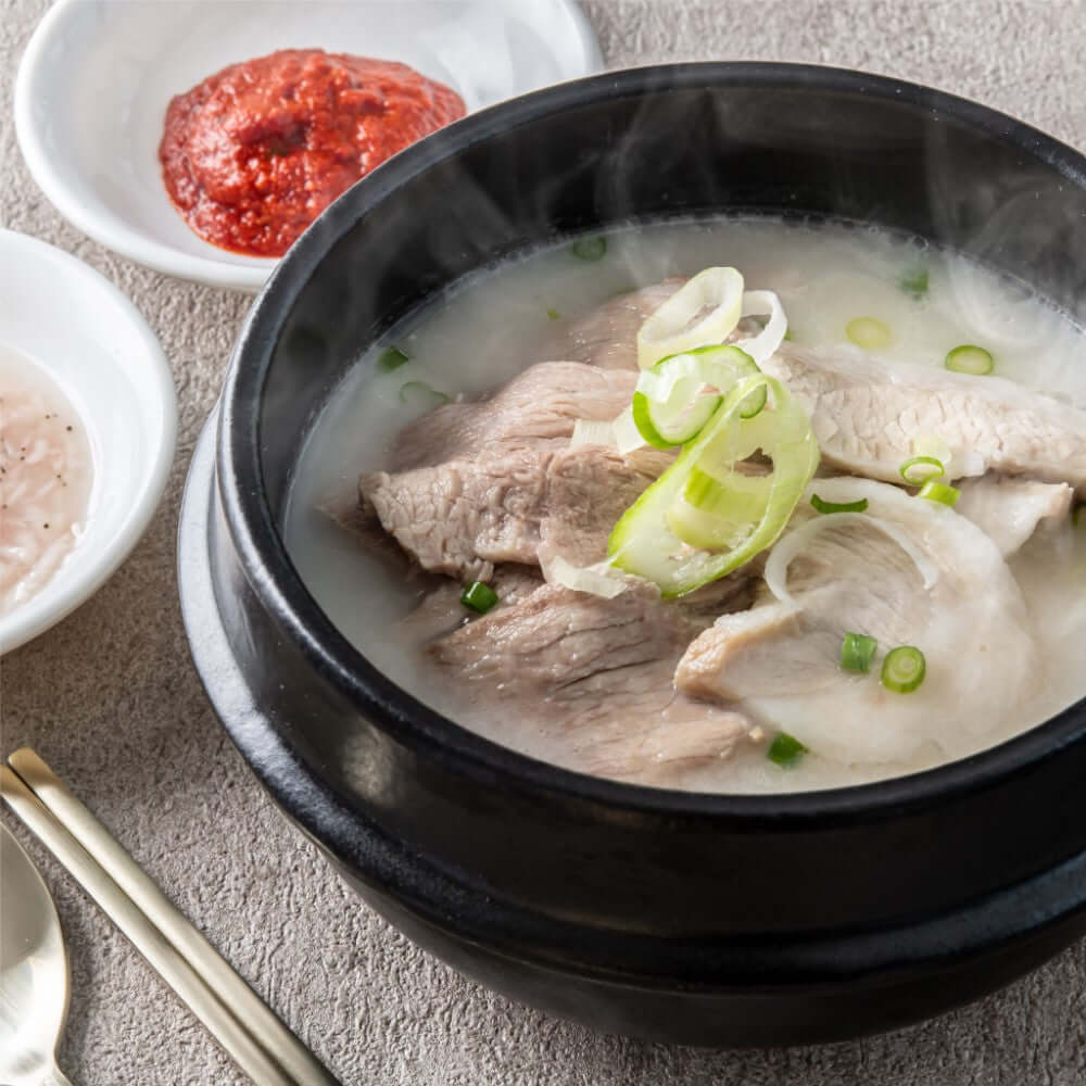 釜山テジクッパ 부산돼지국밥 (1人前 / 480g)